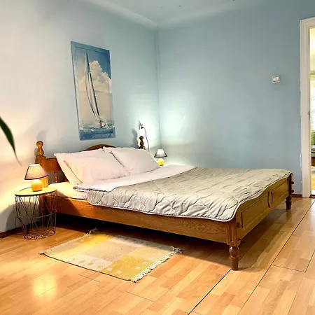 Apartments In The City Centre, Near A Park روفنو المظهر الخارجي الصورة