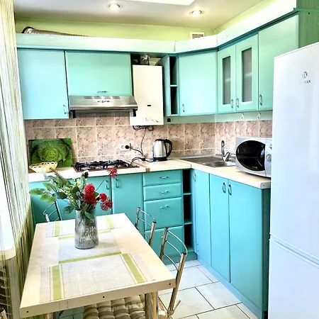 Apartments In The City Centre, Near A Park روفنو المظهر الخارجي الصورة